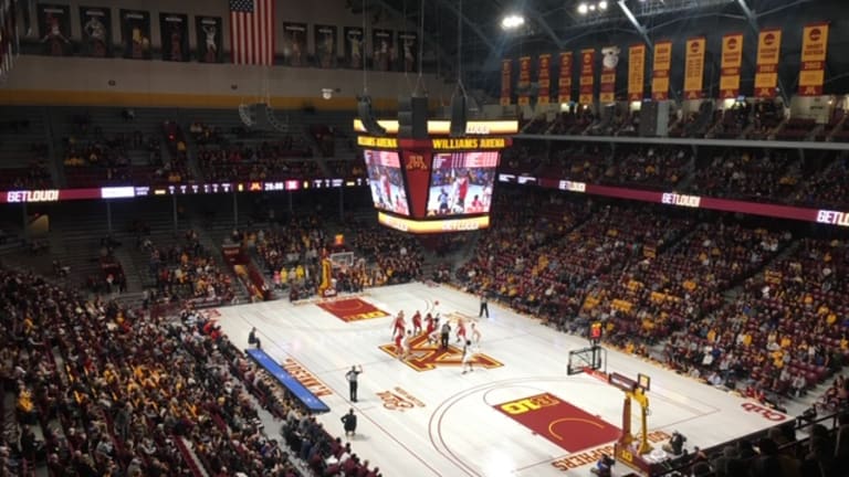 Gophers throttle Nebraska to close regular season