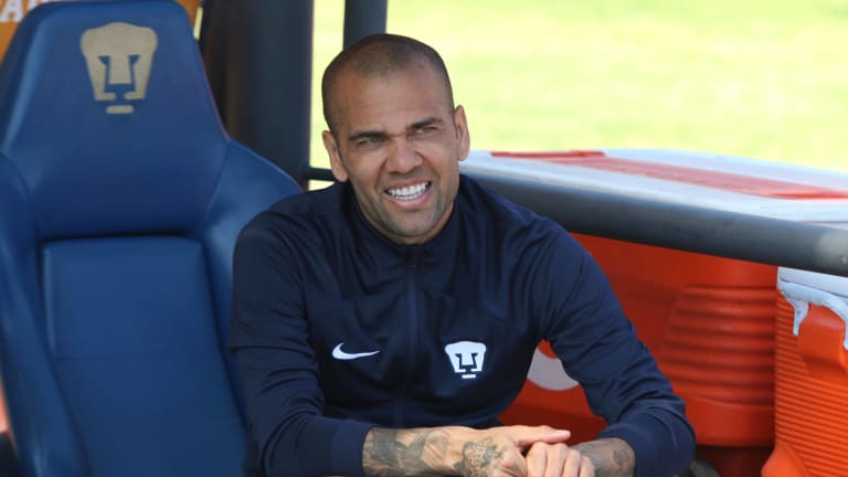 Dani Alves sigue en problemas con la justicia de Barcelona