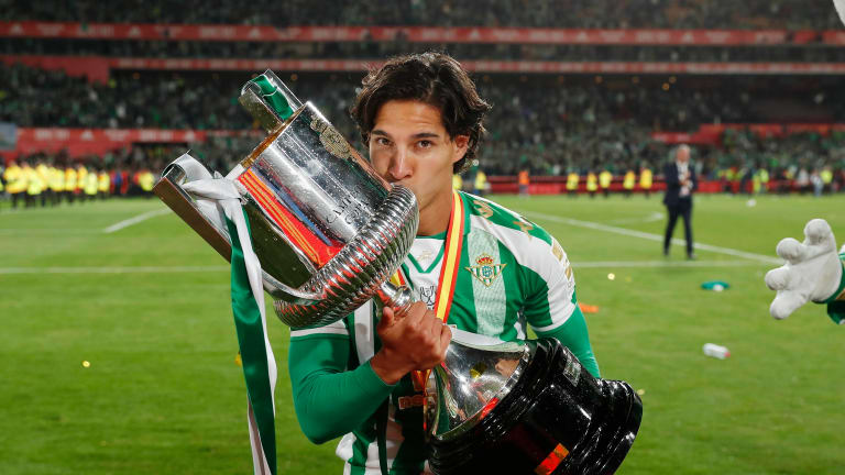 El obstáculo que detiene la llegada de Diego Lainez a los Tigres