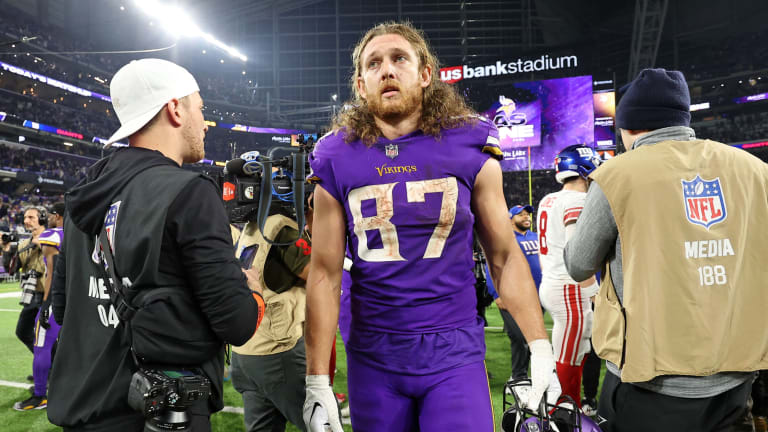 What's going on with TJ Hockenson at Vikings camp? - Sports