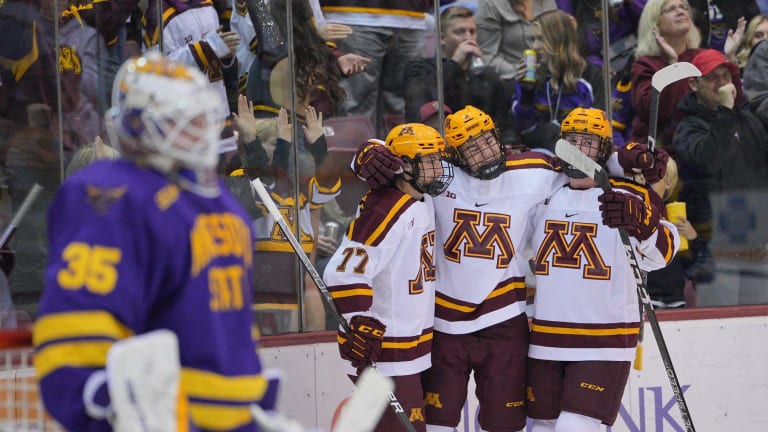 Gophers blast Mavericks behind Jimmy Snuggerud hat trick