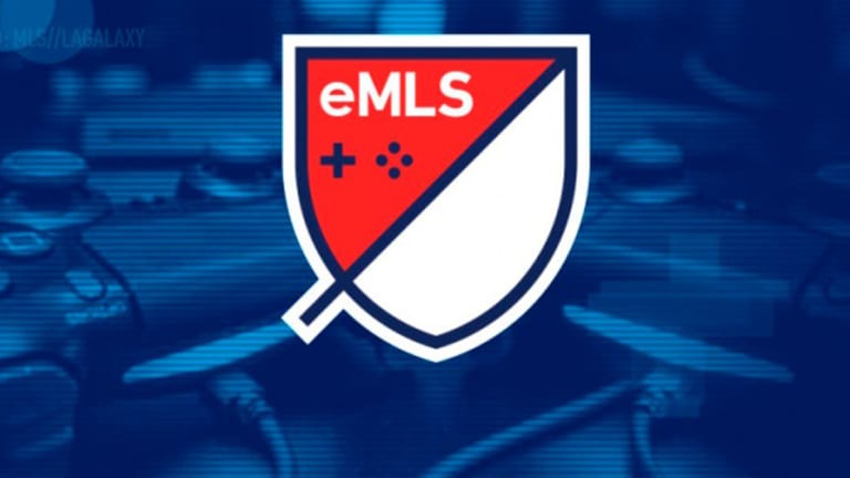 Chicharito encabeza el torneo de eMLS