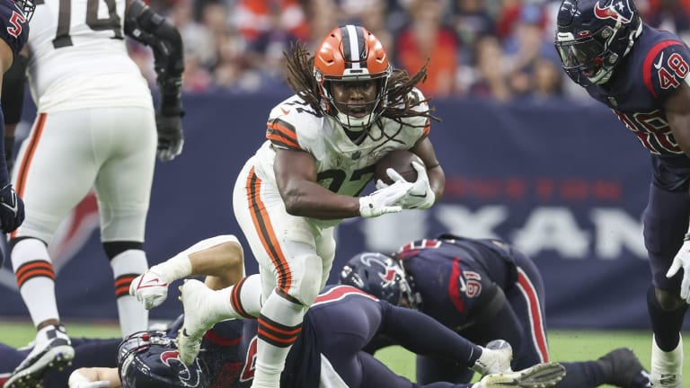 Report: Kareem Hunt meeting with Cleveland Browns