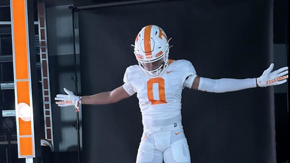 What football Vols have made Sports Illustrated covers?, Page 2