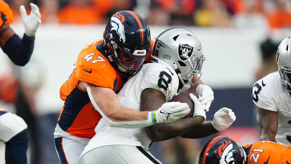 Philadelphia Eagles at Denver Broncos third quarter recap - Mile