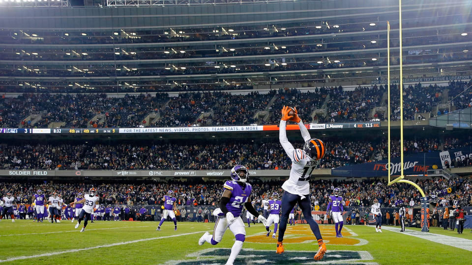 Chicago Bears' uniforms rank among middle of the pack