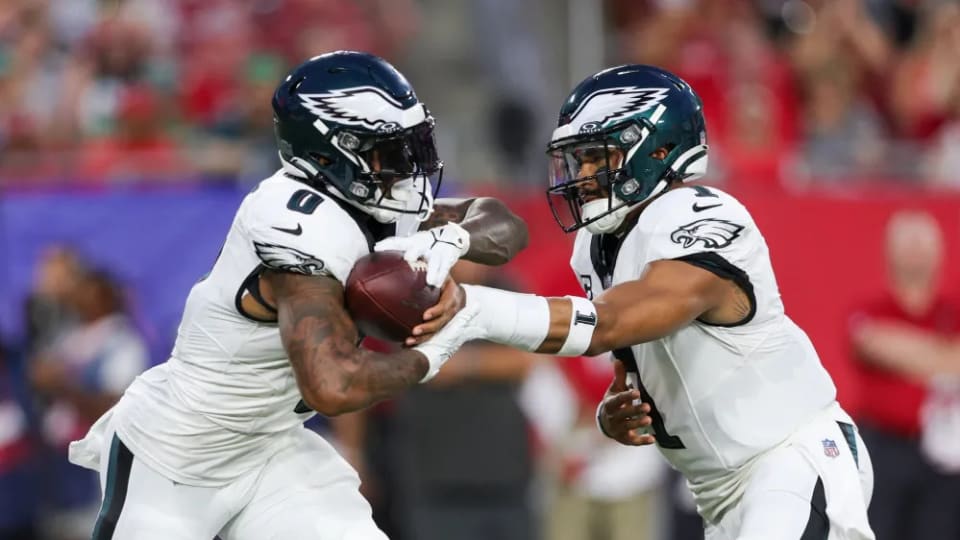 Photos: Eagles have Giant test in playoff opener