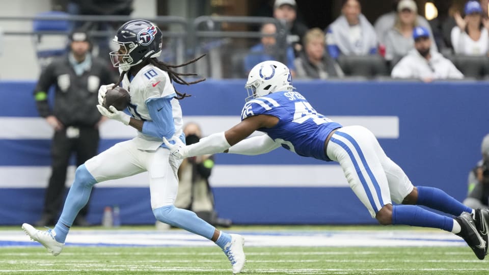 Watch Derrick Henry scores game-winning touchdown in OT for Titans