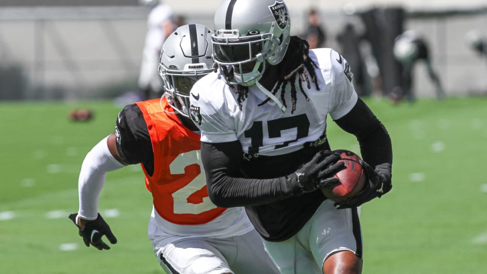 Davante Adams Ranks Inside Top-10 in NFL Jersey Sales - Sports Illustrated  Las Vegas Raiders News, Analysis and More