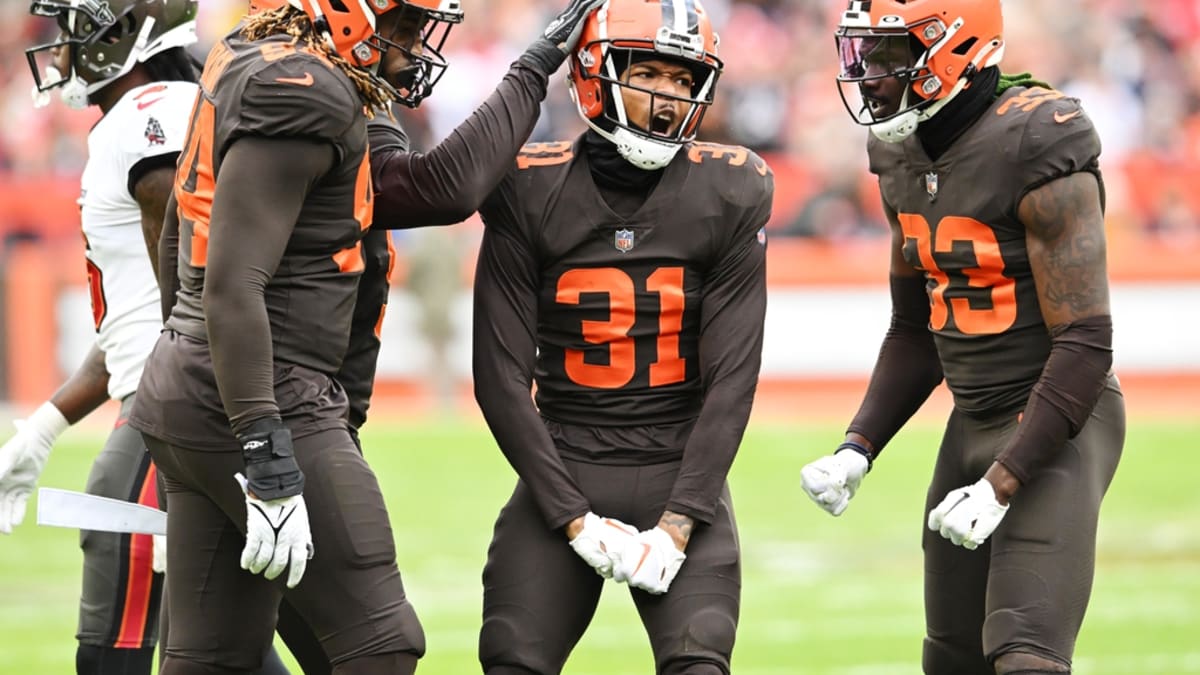 Browns Release DT Perrion Winfrey Following Incident With a gun - Sports  Illustrated Cleveland Browns News, Analysis and More