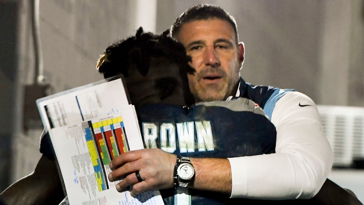 Live: Tennessee Titans' Vrabel addresses media after win over Jags