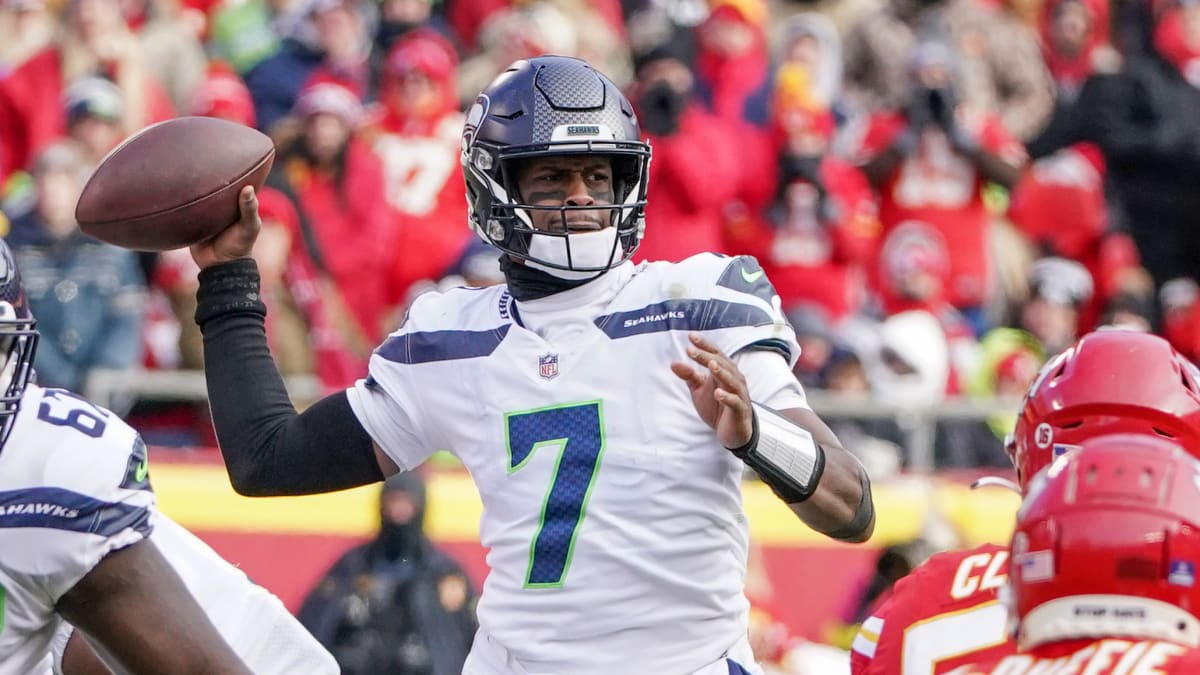 Analysis: What Geno Smith's Return Means For Seahawks Quarterback Plans - Sports  Illustrated Seattle Seahawks News, Analysis and More