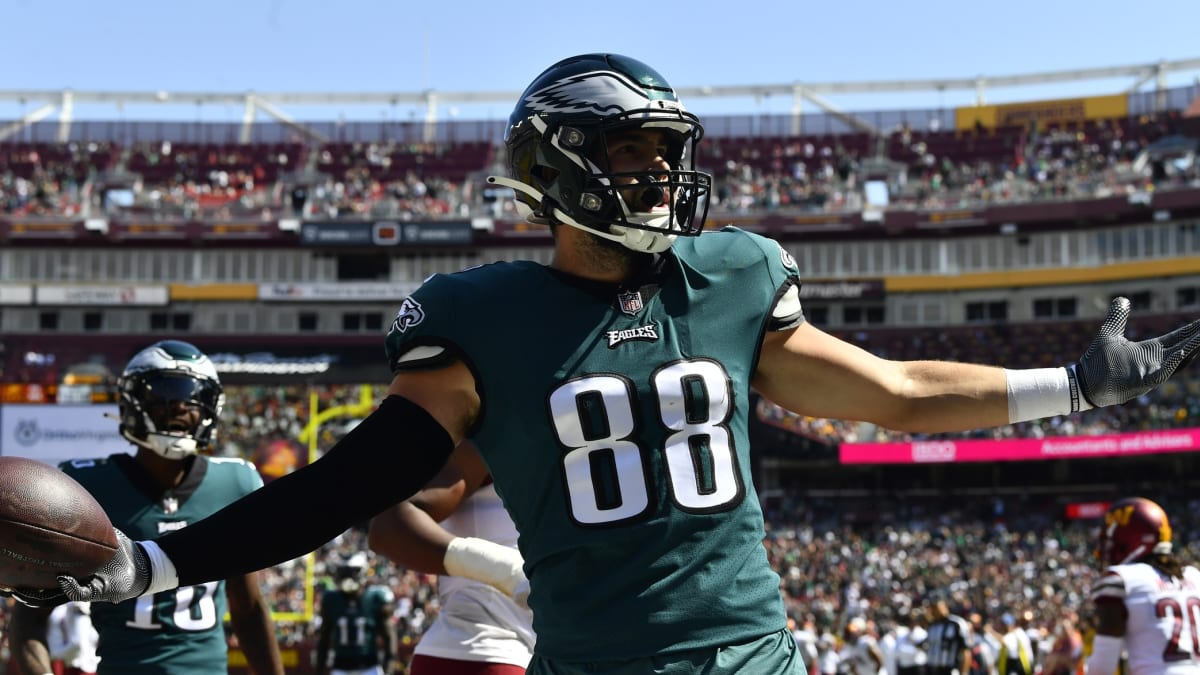 Eagles TE Dallas Goedert ranked as one of the best by ESPN 