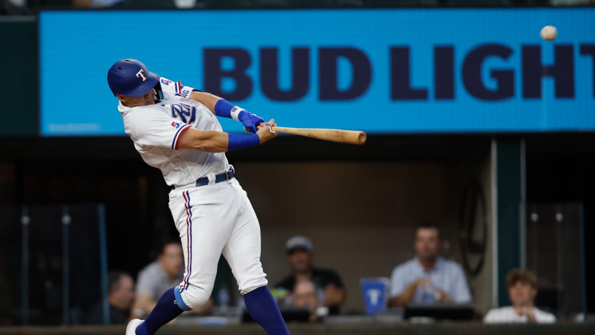 Jung 1st-inning slam sparks Rangers over Cortes, Yanks 15-2