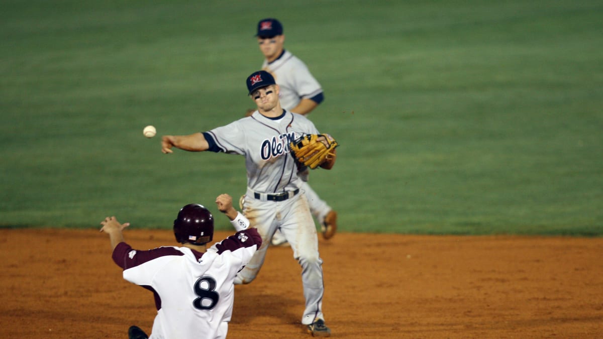 Ole Miss baseball fans say Liberty ripped off Rebels' blue uniforms