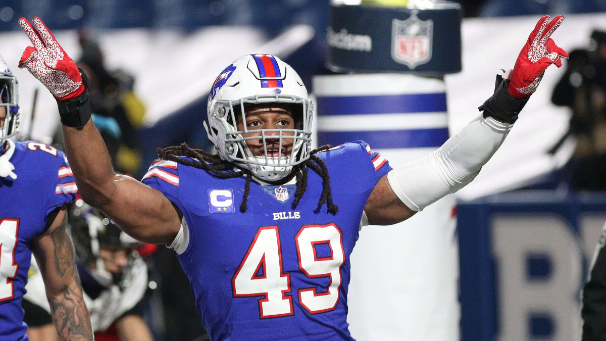 Buffalo Bills' Tremaine Edmunds (49) and Tre'Davious White (27