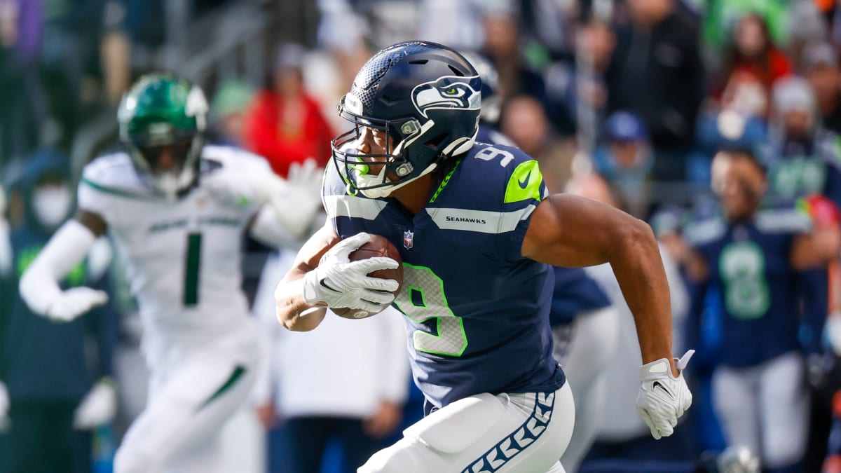 Injuries sideline Seahawks running backs Kenneth Walker III, Zach Charbonnet