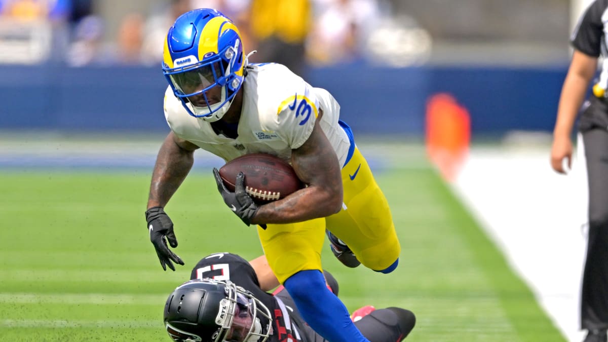 Rams rookie RB Akers heating up on way to chilly Green Bay - The