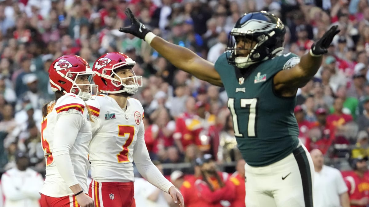 Philadelphia Eagles LB Nakobe Dean's 'Super' Goals Beyond Football Revealed  - Sports Illustrated Philadelphia Eagles News, Analysis and More