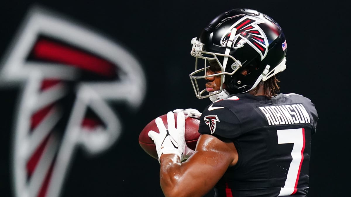 Bijan Robinson Received Blessing from Michael Vick to Claim Falcons' No. 7  Jersey, Sports-illustrated