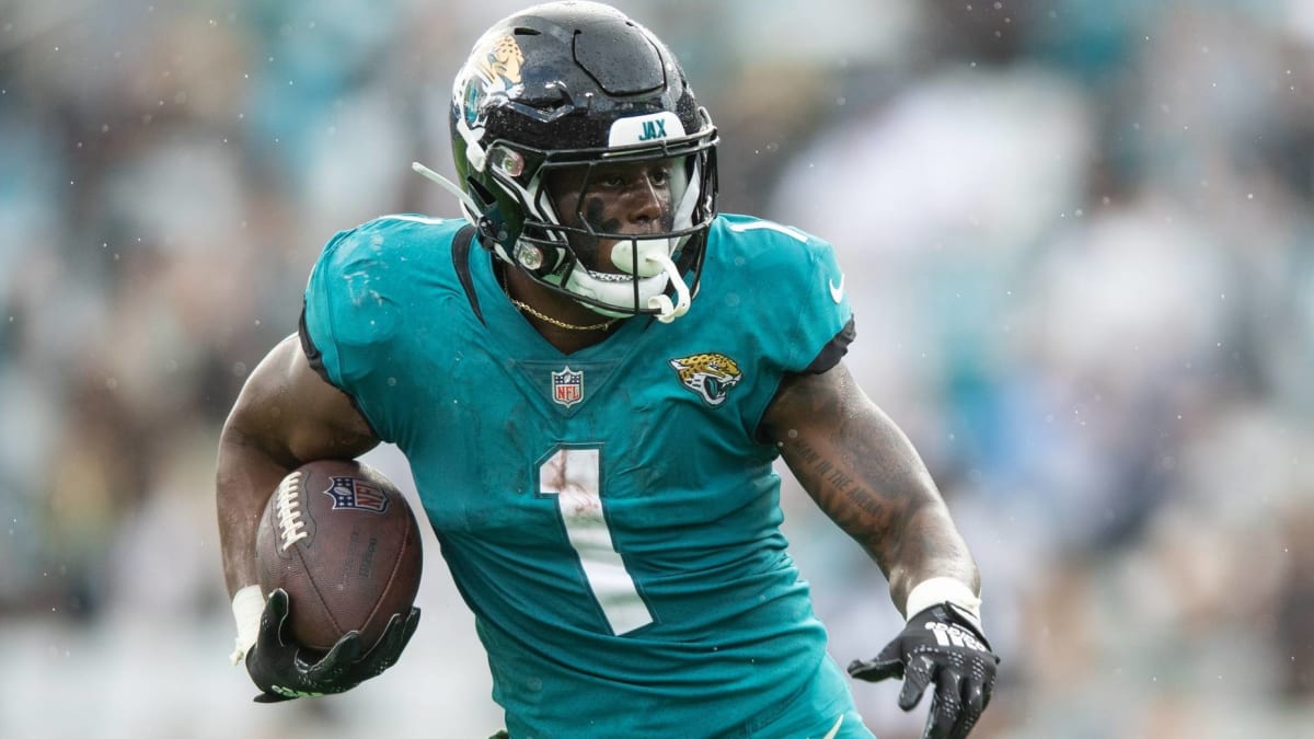 Jaguars running back Travis Etienne's foot injury not serious