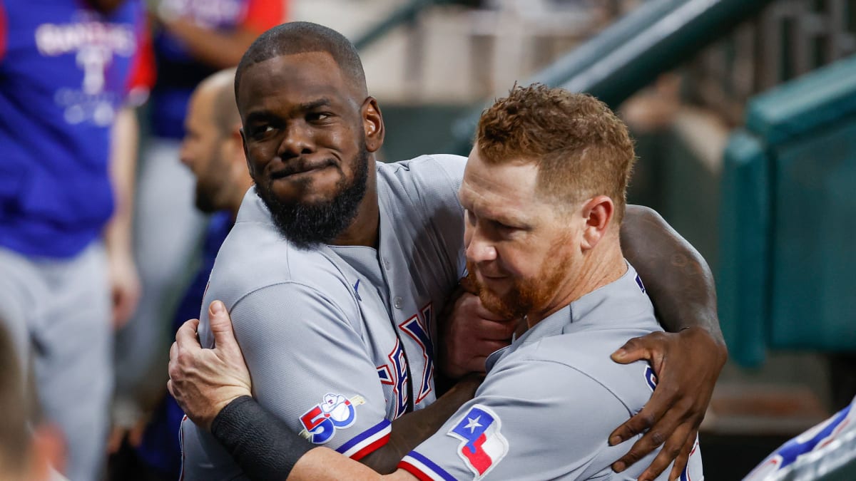 Astros' offensive fireworks even ALCS with Rangers - The Boston Globe