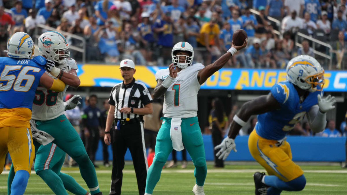 Miami Dolphins offense explodes in win over the Los Angeles