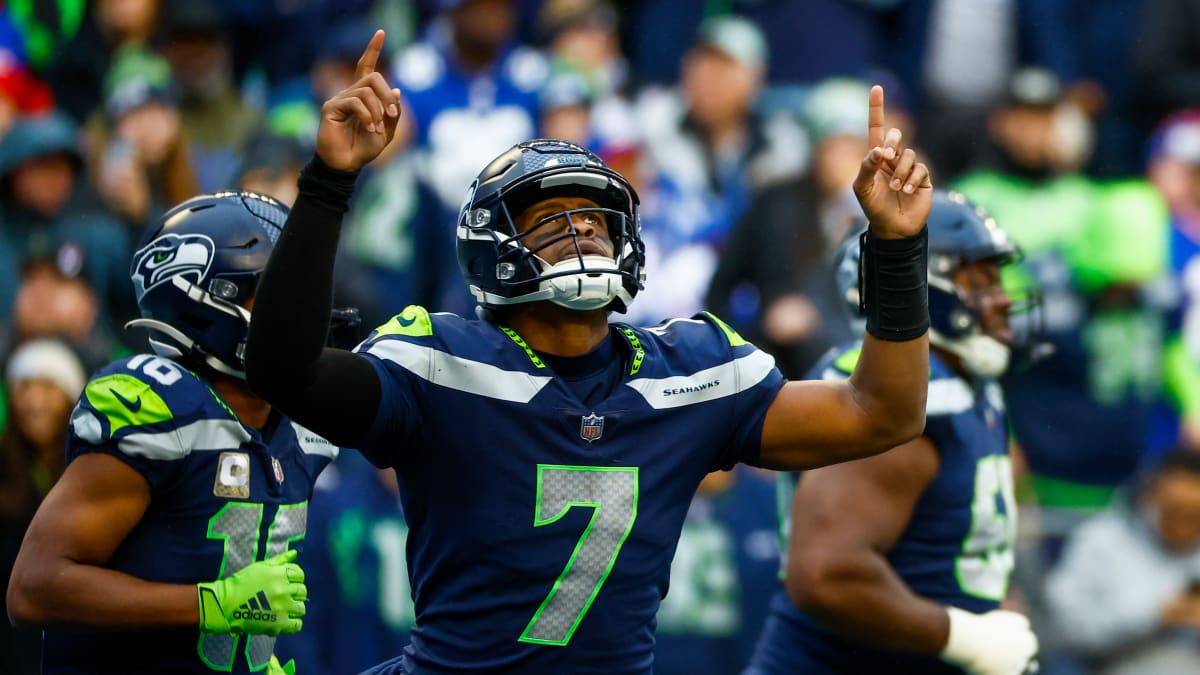 Seattle Seahawks Geno Smith Plays Like a 'Young Guy,' Says Ex QB - Sports  Illustrated Seattle Seahawks News, Analysis and More