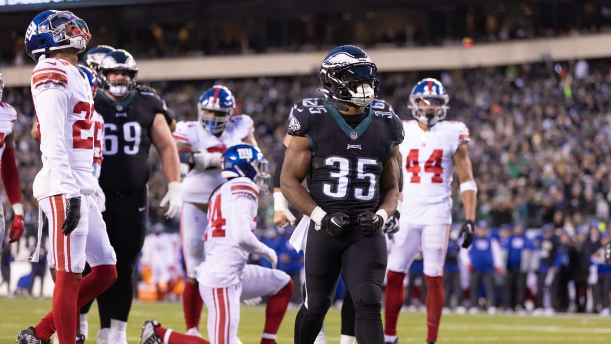 Philadelphia Eagles vs. New York Giants on Christmas Day: NFL Schedule  Leaks - Sports Illustrated Philadelphia Eagles News, Analysis and More