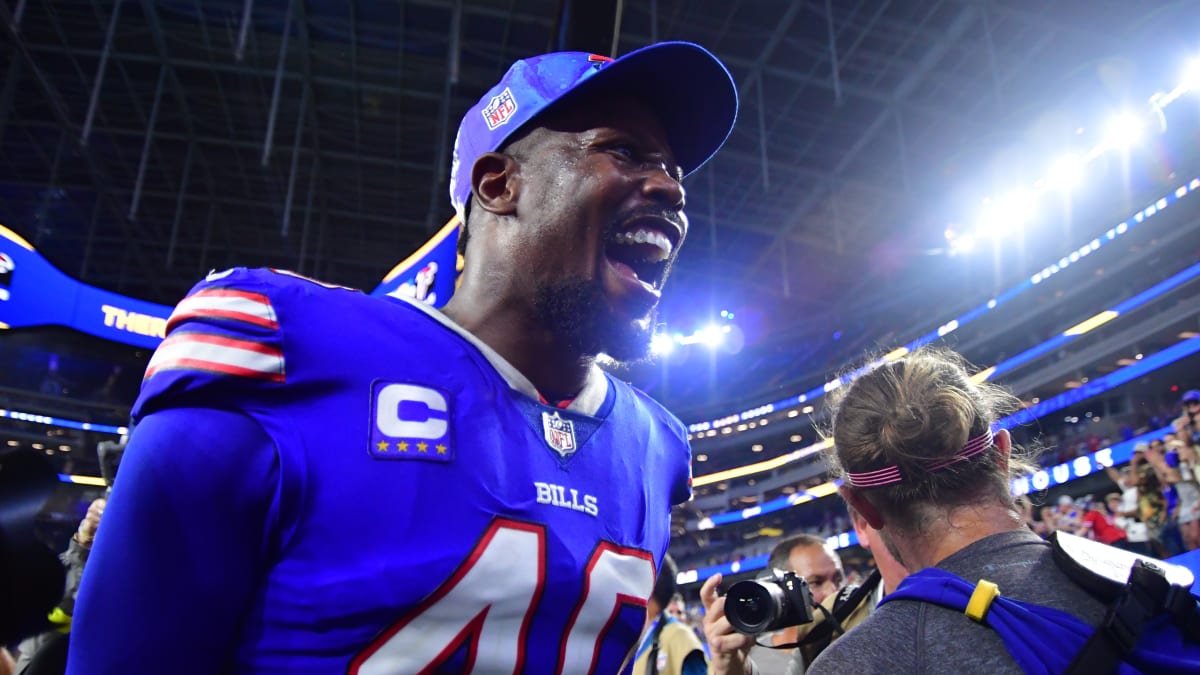 Bills' Von Miller Suffers Knee Injury in Win Over Lions - Sports Illustrated