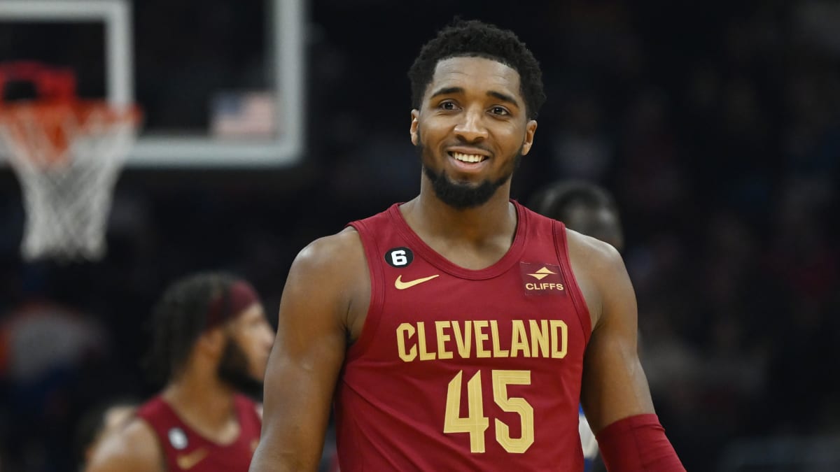 Donovan Mitchell Sets NBA Record In Home Opener With Cavs - Sports  Illustrated Cleveland Cavs News, Analysis and More