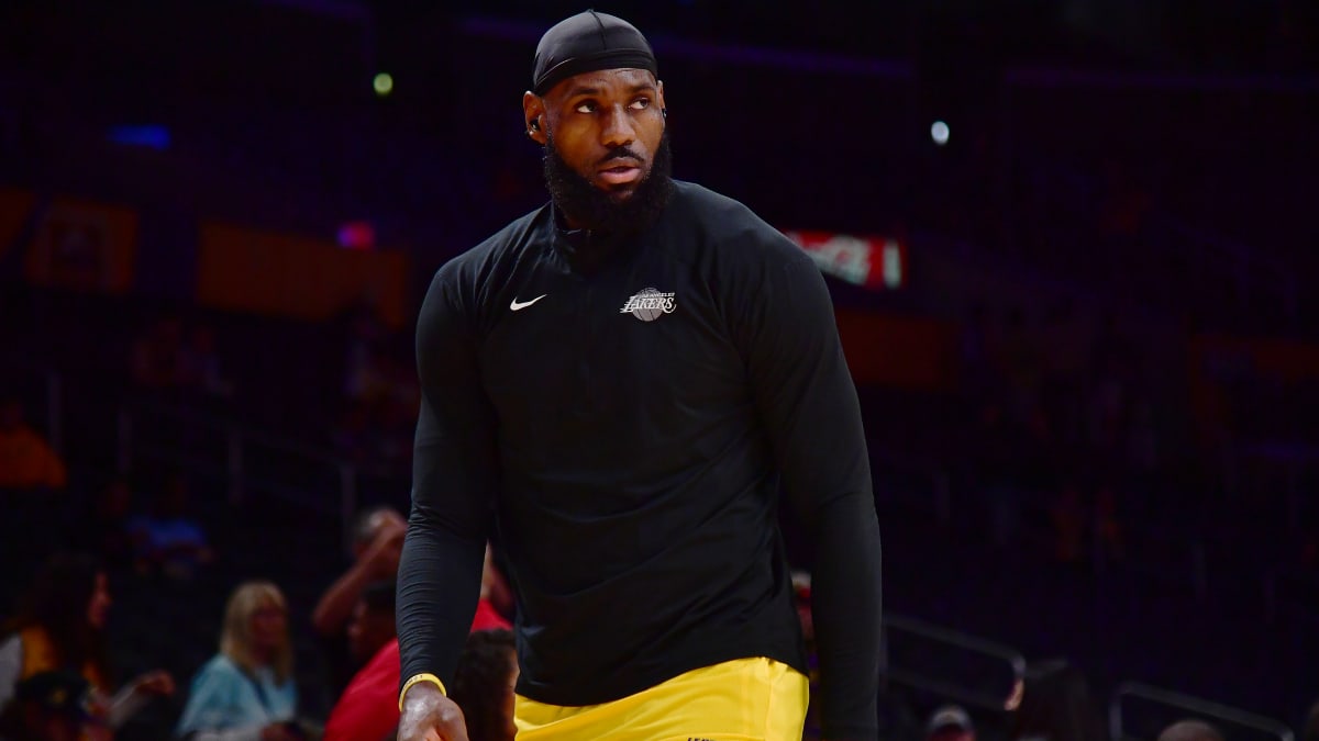 LeBron James Wears the Nike Air Force 1 'Jackie Robinson' - Sports  Illustrated FanNation Kicks News, Analysis and More