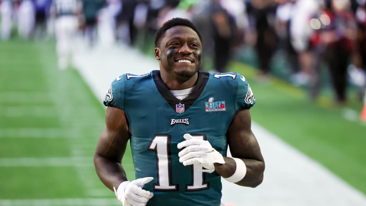 A.J. Brown, DeVonta Smith Give Glimpse of What Eagles Offense Can Look Like  - Sports Illustrated Philadelphia Eagles News, Analysis and More