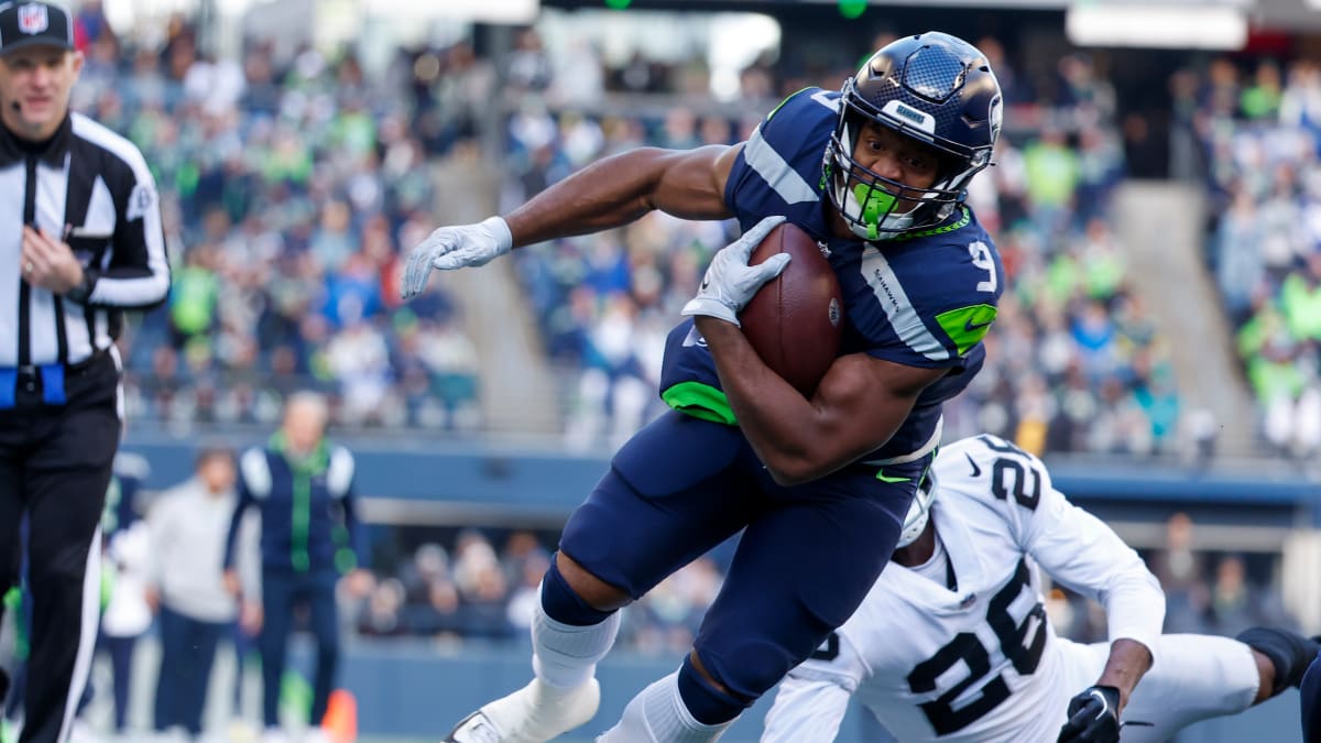 Seahawks' Carroll sees rookie Kenneth Walker as three-down RB