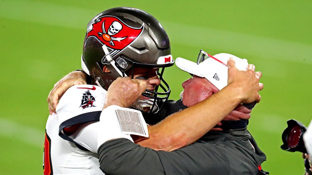 Bucs' Arians lashes out at report, denies any rift with Brady