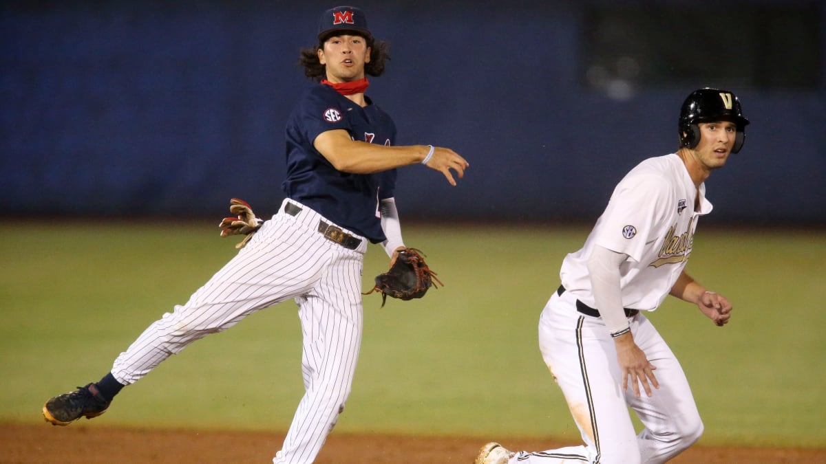 Ole Miss baseball travels to Nashville for huge series with