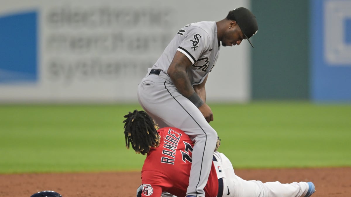 MLB Twitter Was in Disbelief Over Tim Anderson, Jose Ramirez Skirmish -  Sports Illustrated