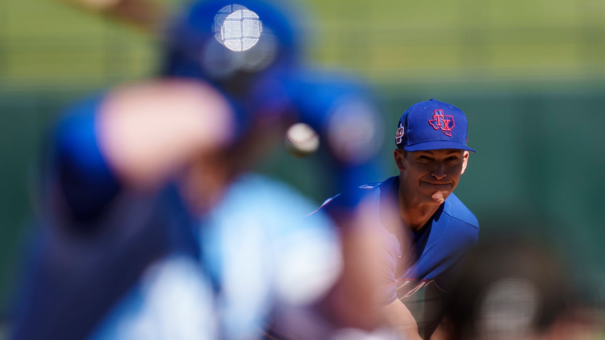 Yoshi Tsutsugo Arrives at Texas Rangers Spring Training - Sports  Illustrated Texas Rangers News, Analysis and More