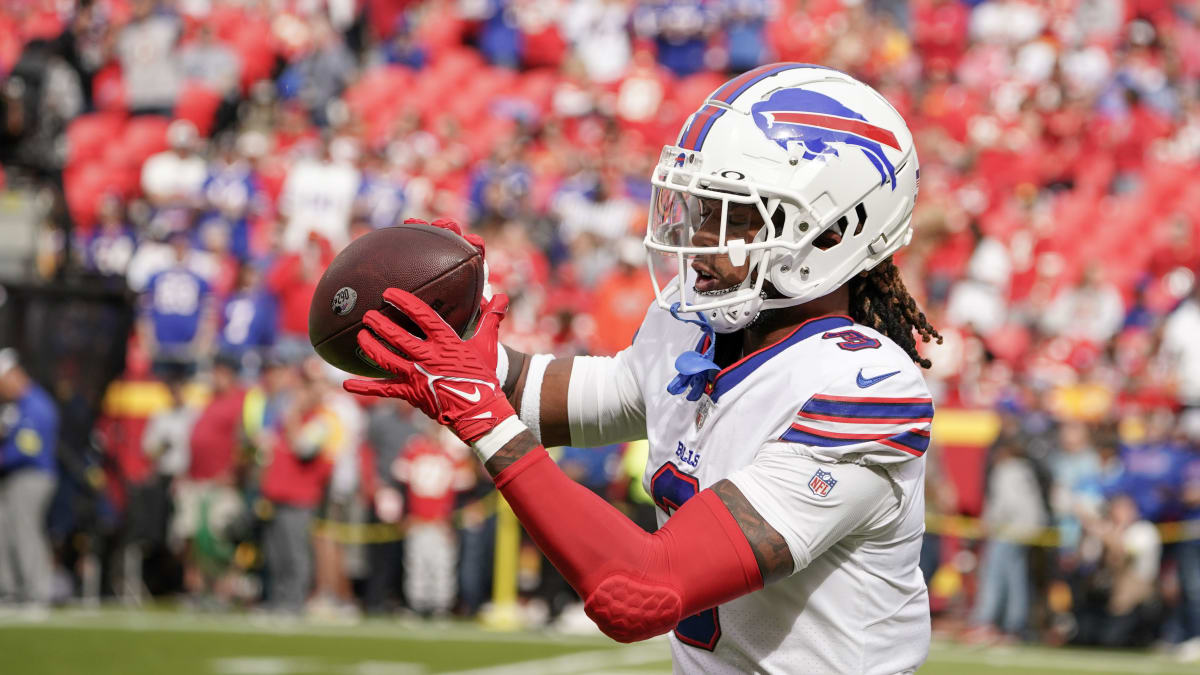 Bills Returning to Buffalo Following Damar Hamlin's Collapse, Postponement  of Game With Bengals - Sports Illustrated Cincinnati Bengals News, Analysis  and More