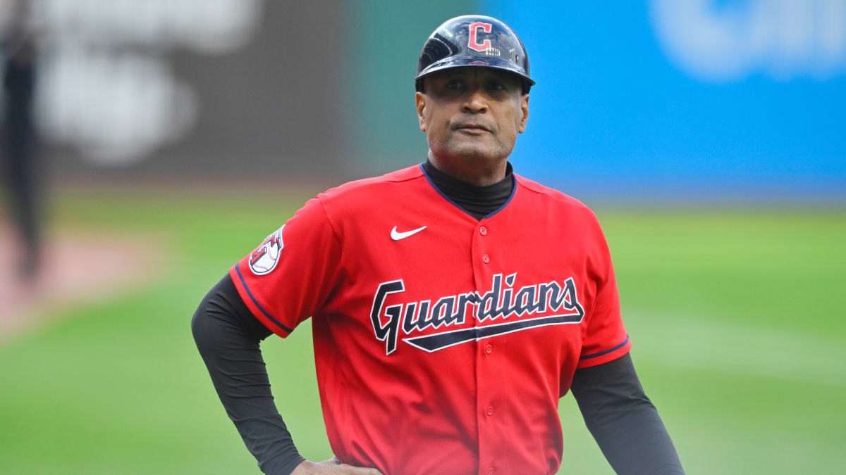 Cleveland Indians: Is it time for Sandy Alomar Jr. to take over in 2022?