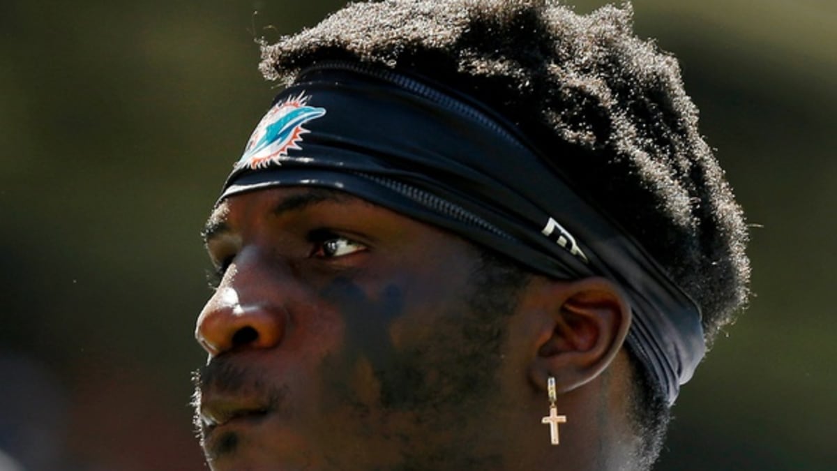 Miami Dolphins cornerback Trill Williams suffers a serious leg injury