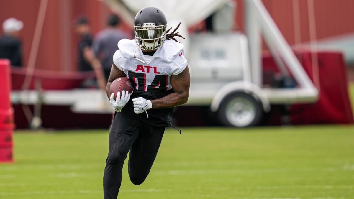 Atlanta Falcons' Cordarrelle Patterson, Jeff Okudah Injury Update: Status  vs. Detroit Lions? - Sports Illustrated Atlanta Falcons News, Analysis and  More