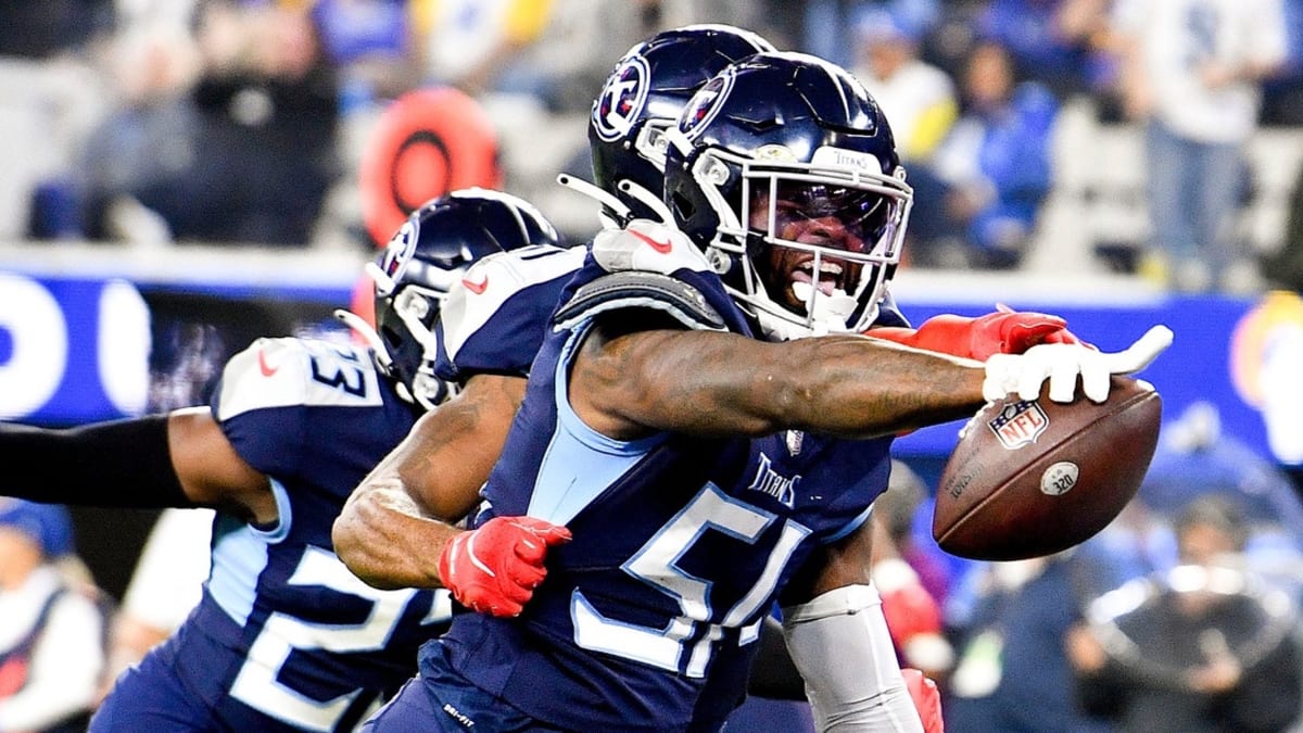 Tennessee Titans linebacker David Long Jr. (51) before an NFL football game  against the Green Bay Packers Thursday, Nov. 17, 2022, in Green Bay, Wis.  (AP Photo/Jeffrey Phelps Stock Photo - Alamy