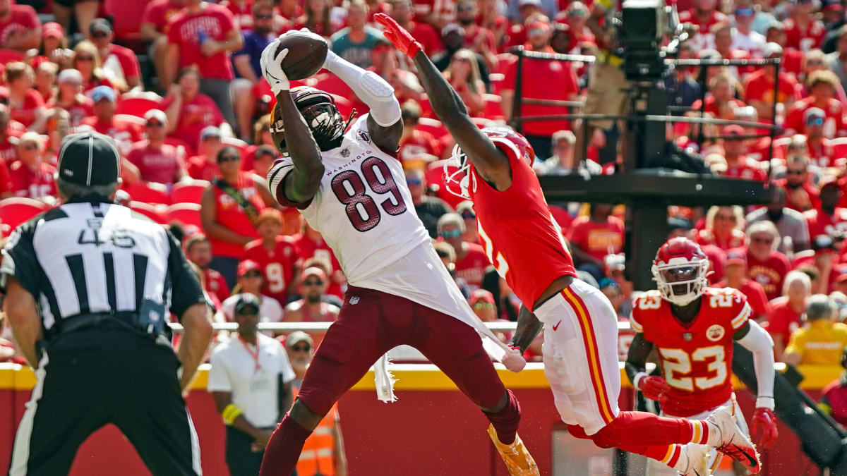 Washington Commanders wide receiver Terry McLaurin (17) during a preseason  NFL football game against the Kansas City Chiefs Saturday, Aug. 20, 2022,  in Kansas City, Mo. (AP Photo/Ed Zurga Stock Photo - Alamy