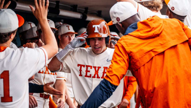 No. 2 Texas Longhorns Extend Baseball Winning Streak - Sports Illustrated Texas  Longhorns News, Analysis and More