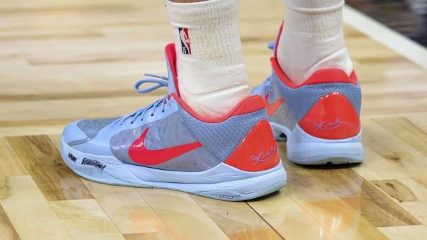 Four Best Nike Kobe Bryant Shoes Worn in NBA Friday Night - Sports  Illustrated FanNation Kicks News, Analysis and More