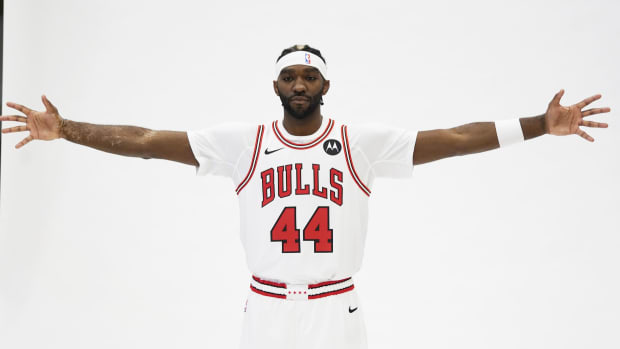 The Chicago Bulls Made A New Addition To Their Uniforms - Fastbreak on  FanNation