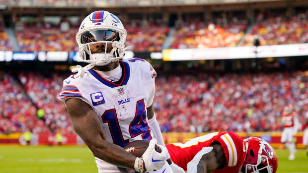 Report: Stefon Diggs stormed out of stadium early after Bills loss to  Bengals