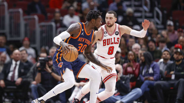 December 14, 2022; New York Knicks forward Julius Randle on offense against Chicago Bulls guard Zach LaVineat United Center