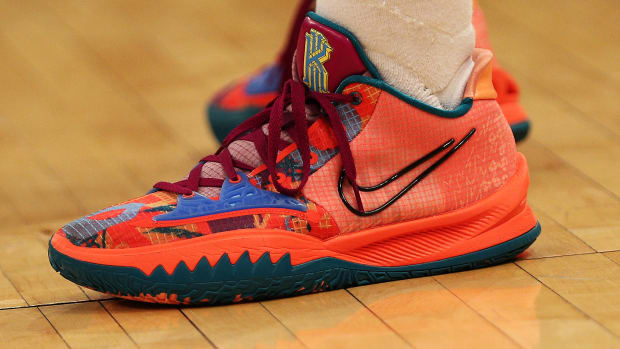 Top Ten Sneakers Worn by New York Knicks in 2021-22 Season - Sports  Illustrated FanNation Kicks News, Analysis and More